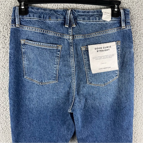 Good American NWT Good Curve Straight High Rise Medium Wash Jeans Size 14/32 - Picture 11 of 16